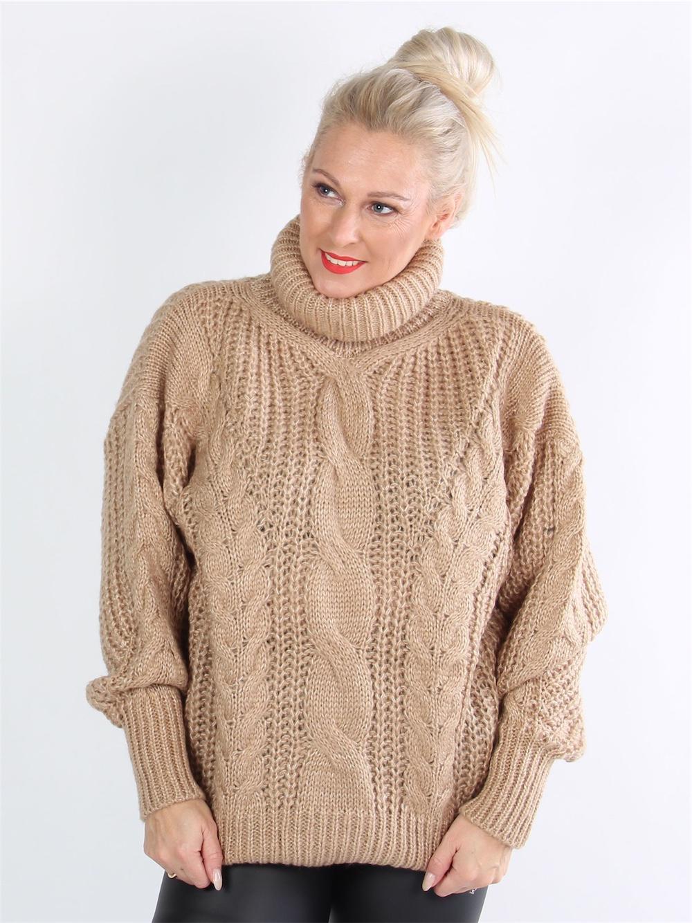 Naddia - Armygrøn striktrøje med turtleneck og kabelstrik